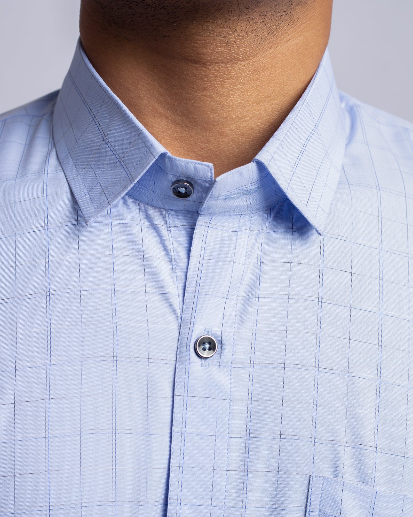 Regular fit vs slim fit shirt