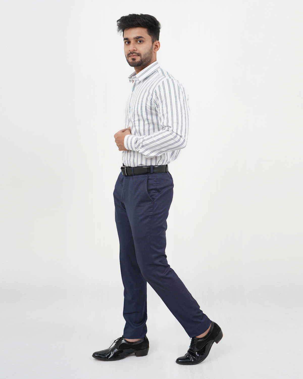 Men Blue Striped Slim Fit White Formal Shirt