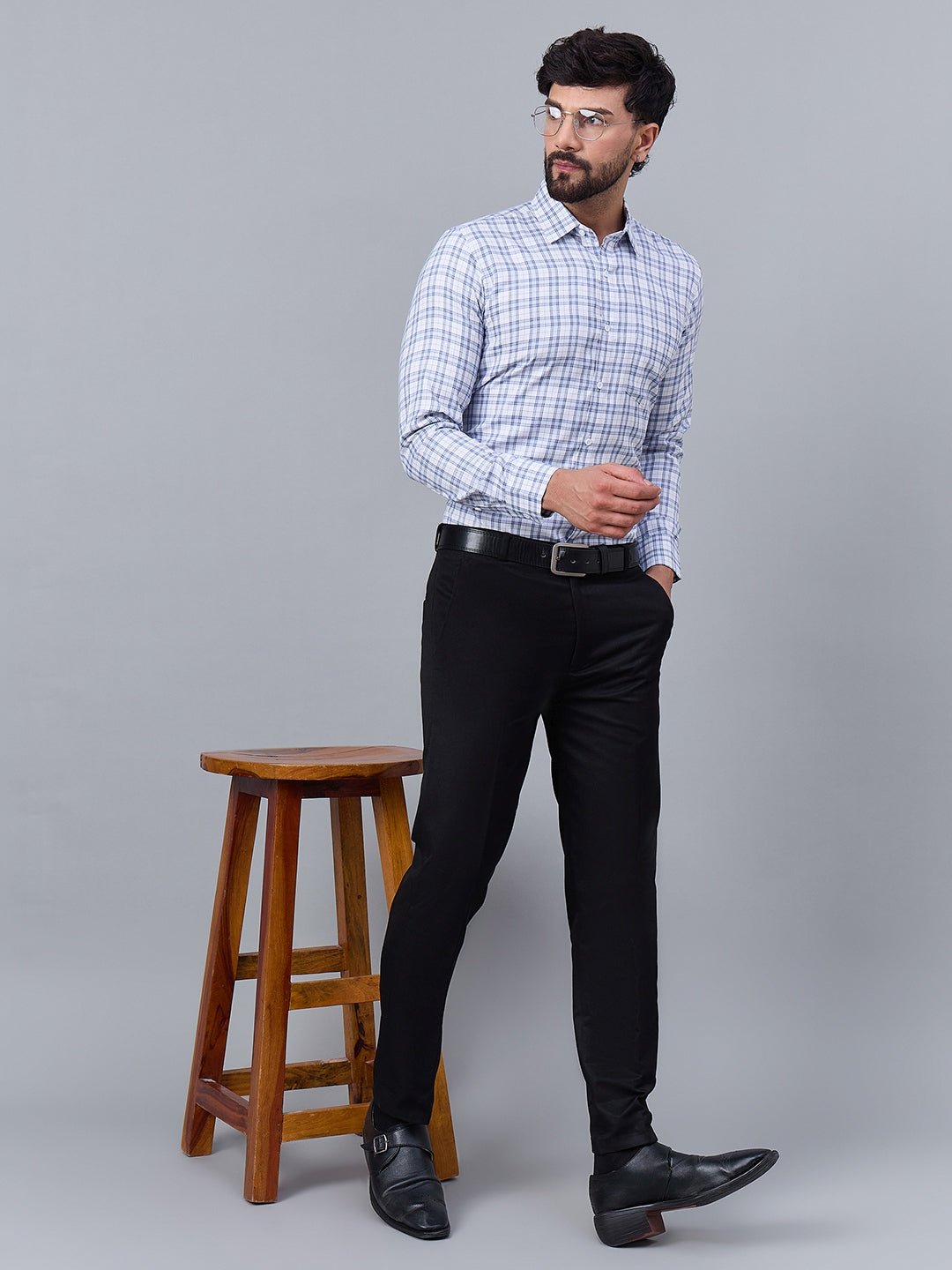 Men Classic White &amp; Blue Checked Slim Fit Cotton Shirt