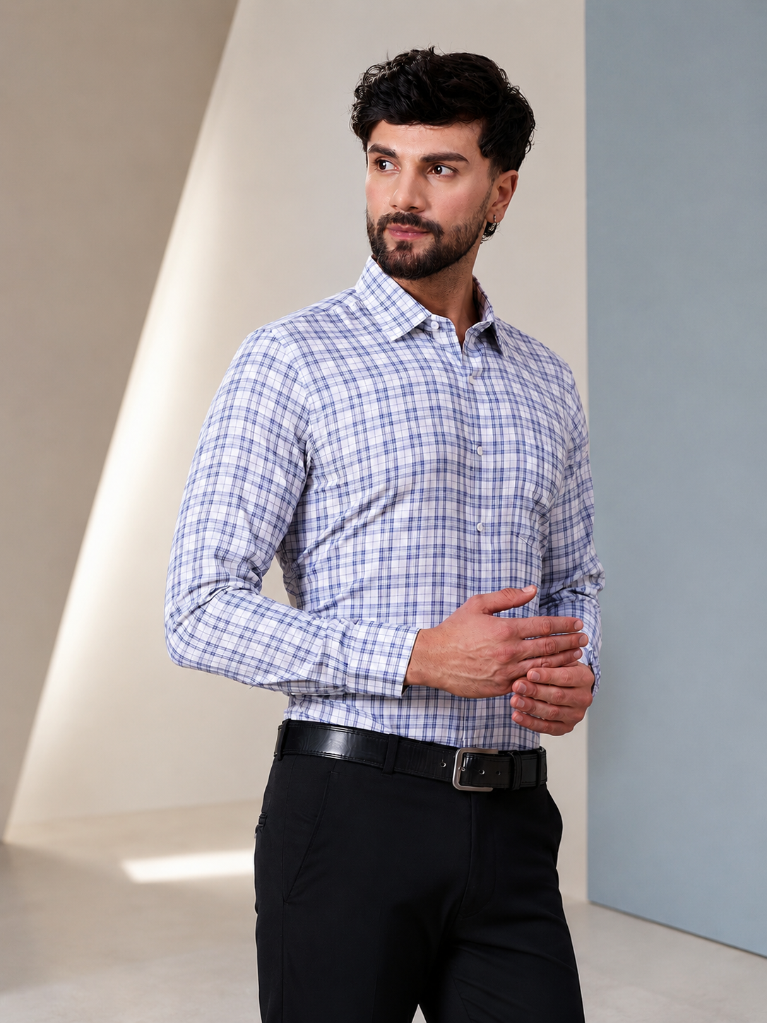 Men Classic White & Blue Checked Slim Fit Cotton Shirt