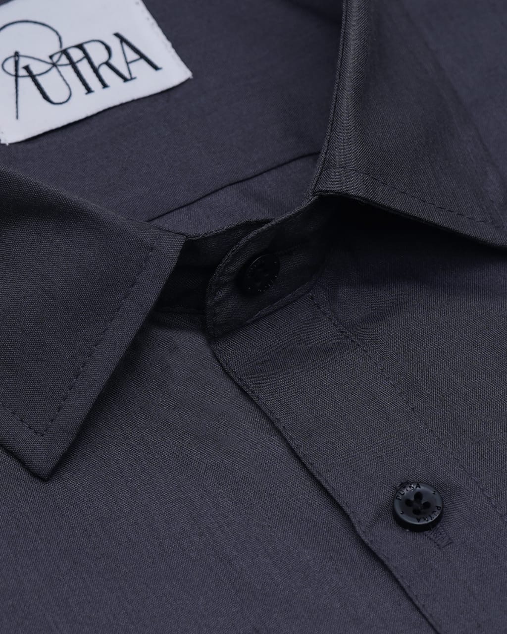 Men&#39;s Dark Grey Polyester Cotton Solid Shirt