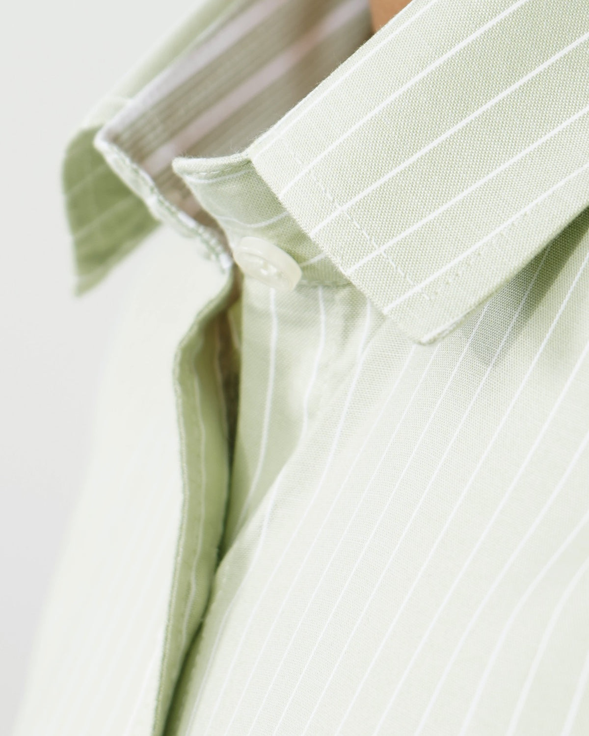 Men Green Slim Fit Semi Formal Striped Shirt