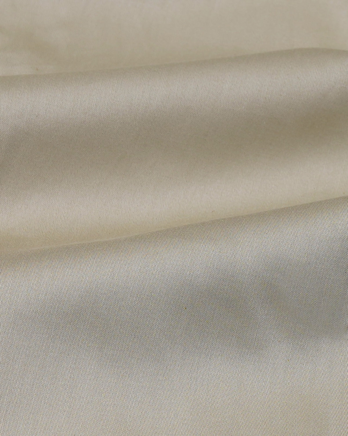 Men&#39;s Classic Beige Elegance  Cotton Satin Shirt