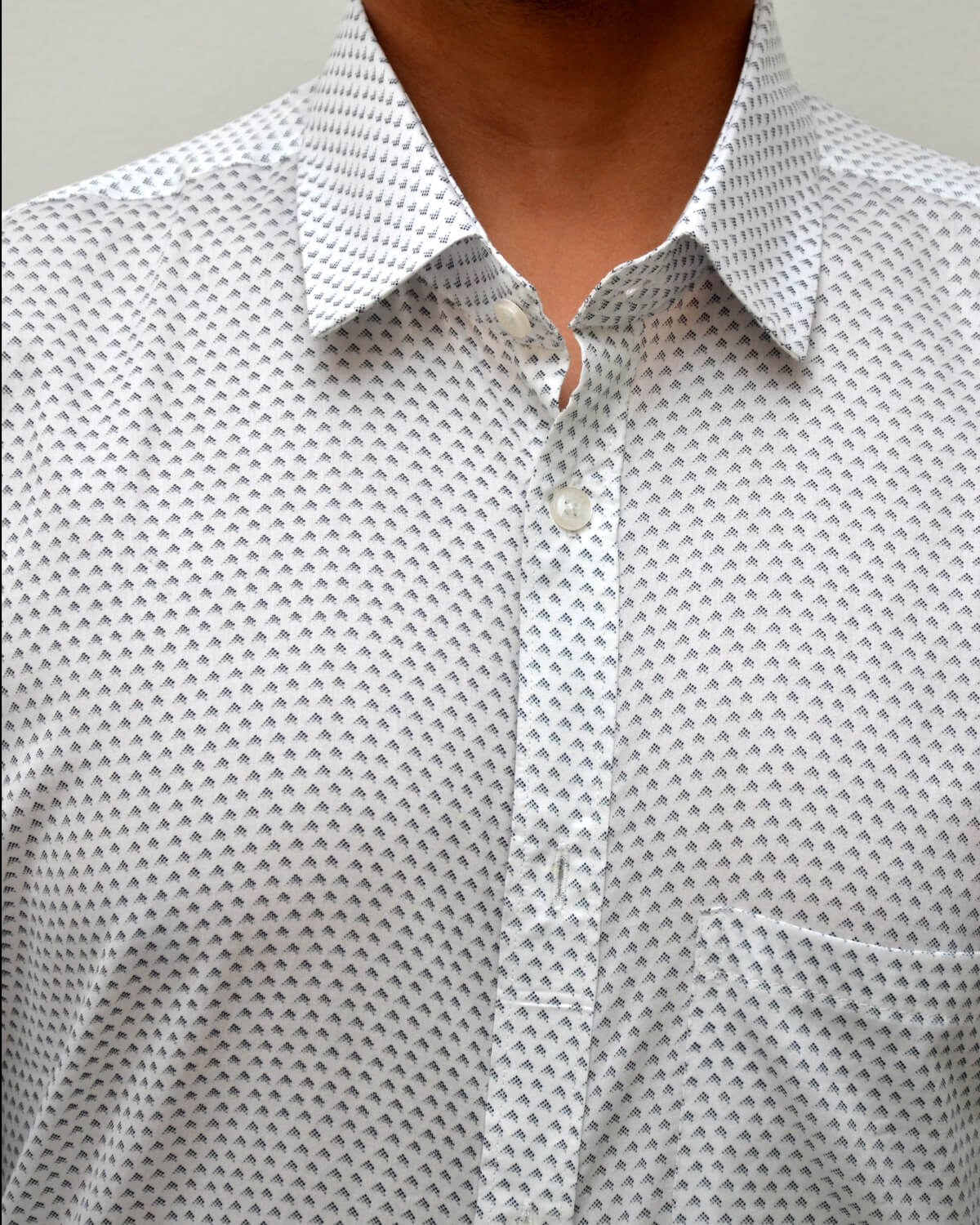 Slim Fit Dotted Shirt - Black/white dotted - Men