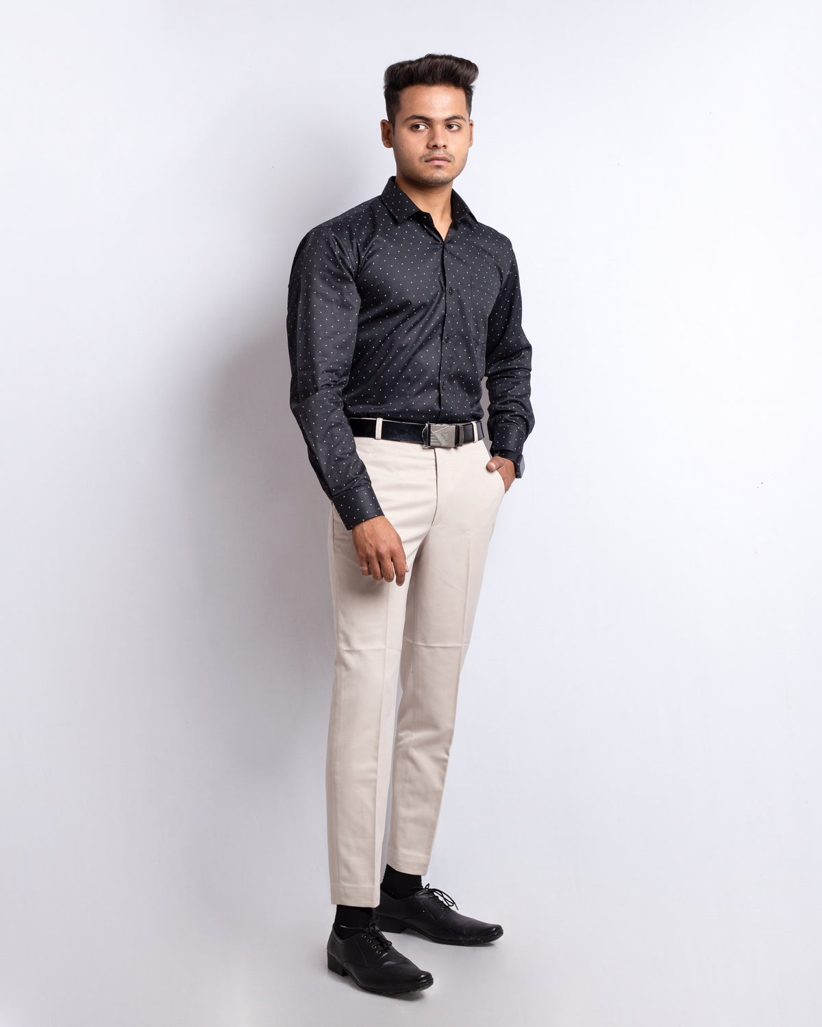 Men Black patterned Casual Slim Fit Cotton shirt